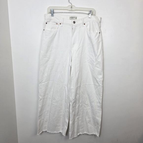 Abercrombie & Fitch White The Crop Wide Leg Raw Hem Jeans Size 10 - Picture 3 of 9